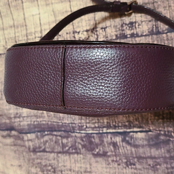 Kate Spade Roulette Pebble Leather Crossbody - Picture 8 of 10